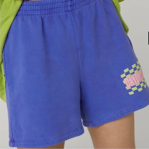 DAYDREAMER Hi- Frequency Sweat Sweat Short Purple Puff Paint Graphic Pockets - Picture 2 of 7